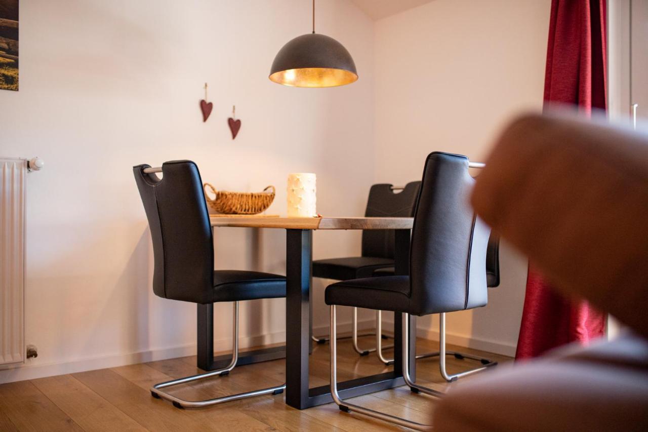 Grossa Waxlstoa Apartment การ์มิช-พาร์เทนเคียร์เชน ภายนอก รูปภาพ