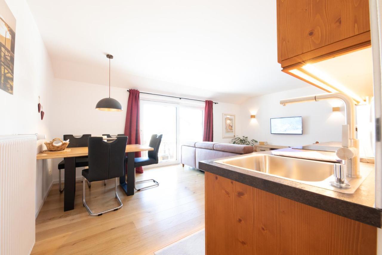 Grossa Waxlstoa Apartment การ์มิช-พาร์เทนเคียร์เชน ภายนอก รูปภาพ