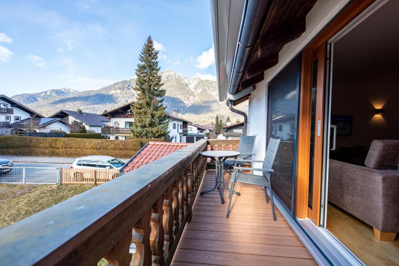 Grossa Waxlstoa Apartment การ์มิช-พาร์เทนเคียร์เชน ภายนอก รูปภาพ